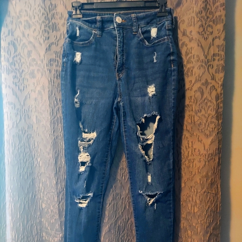 Jeans in junior size.